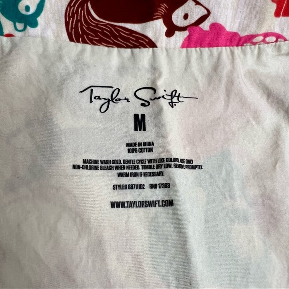 TAYLOR SWIFT Squirrel Two-Piece Pajama Set (Shirt & Pants) from "WANEGBT" * SZ M - Picture 7 of 16